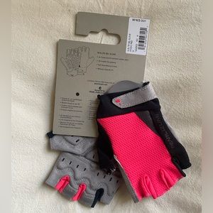Pearl Izumi cycling gloves